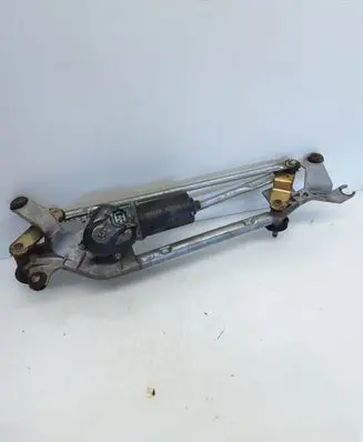 Nissan Primera Front wiper linkage and motor 28810AU310