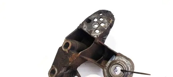 Audi A6 S6 C5 4B Engine mounting bracket 4b0199351d