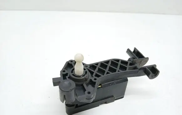 Skoda Octavia Mk2 (1Z) Headlight level adjustment motor 20A725FT1