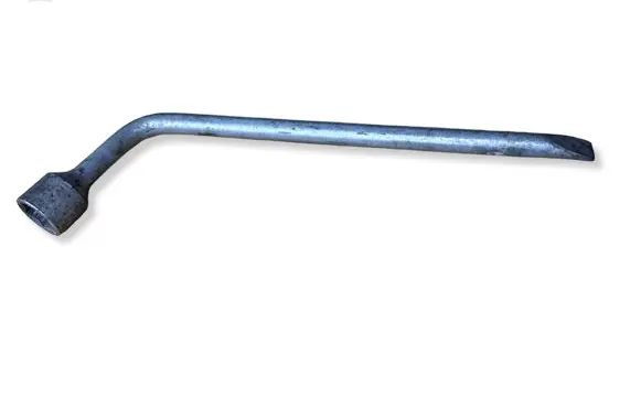 Nissan Juke I F15 Wheel nut wrench 