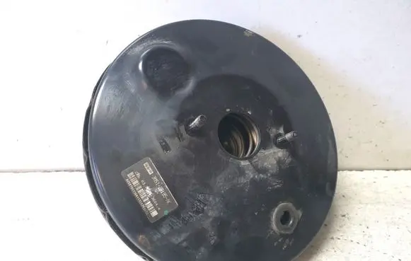 Ford Focus C-MAX Brake booster 3M512B195AK