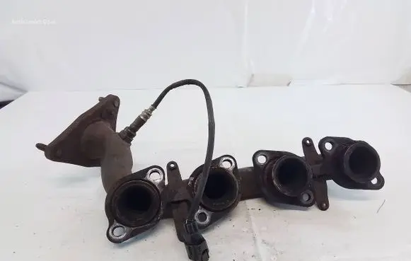 Lexus SC 430 Exhaust manifold 89465-50130