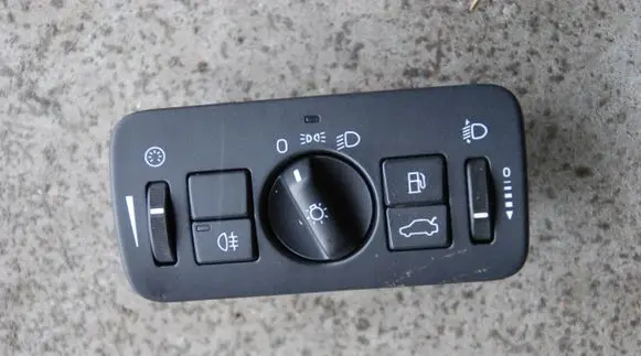 Volvo XC60 Light switch 30739413