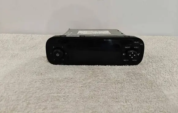 Fiat Panda III Radio/CD/DVD/GPS head unit 07357174960