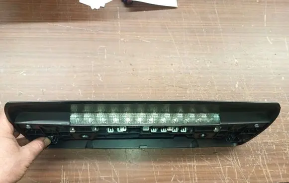 Peugeot 407 Third/center stoplight 9647735077