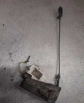 Seat Alhambra (Mk1) Rear door lock