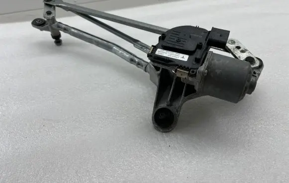 Tesla Model 3 Front wiper linkage and motor 109585500A 3397022369 H0001S4913