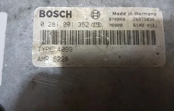 Land Rover Discovery Engine control unit/module 0281001352