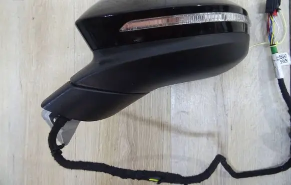 Volkswagen PASSAT B9 Front door electric wing mirror 3J1857501C