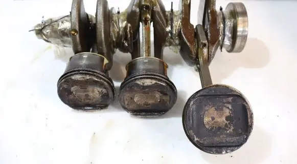 Nissan Note (E12) Crankshaft 