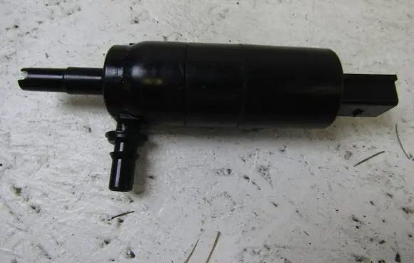Skoda Octavia Mk3 (5E) Windscreen/windshield washer pump 6R0955681