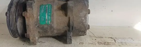 Peugeot 405 Air conditioning (A/C) compressor (pump) SD7H15 SANDEN