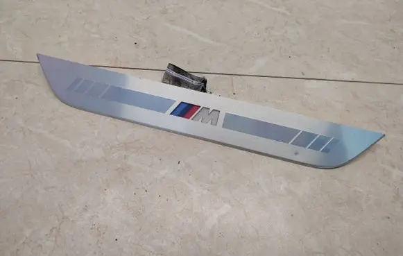 BMW 8 G16 Front sill trim cover 51478077337 8077337