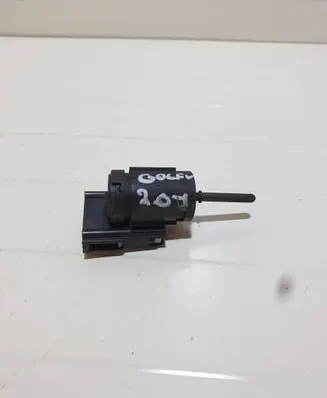 Volkswagen Golf V Brake pedal sensor switch 3B0945511C 00264 19322010