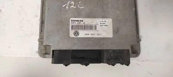 Volkswagen PASSAT B5.5 Engine control unit/module 5WP425002 3B0907557