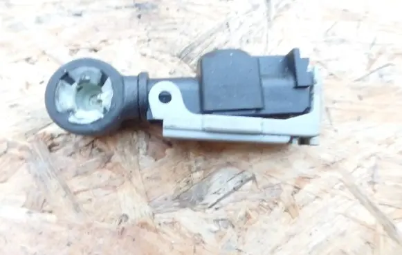 Opel Vectra C Gear shift cable linkage