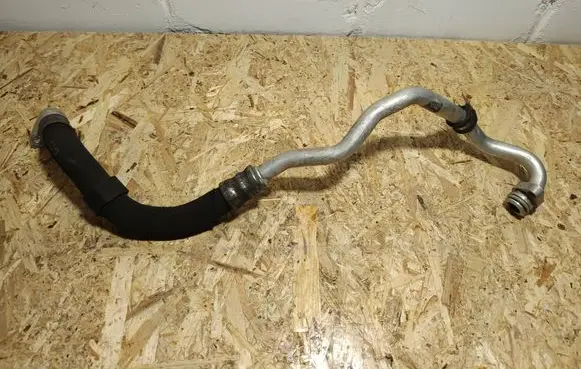 Mercedes-Benz CLS C218 X218 other engine part A2125001672