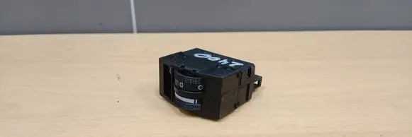 Audi A3 S3 8L Headlight level height control switch 8L0919094A 04052203 ABSPC