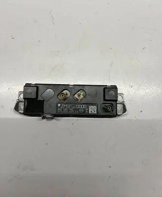 Audi A5 8T 8F Aerial antenna amplifier 8T0035225AA