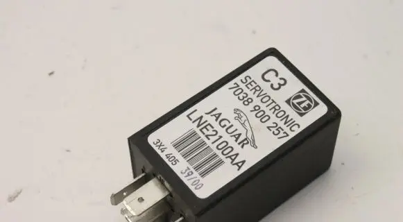 Jaguar XJ X40 Other relay LNE2100AA