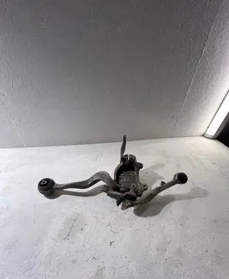 BMW 5 E60 E61 Front wheel hub 6760954R 6082T6R