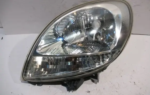 Renault Kangoo I Headlight/headlamp 8200236590