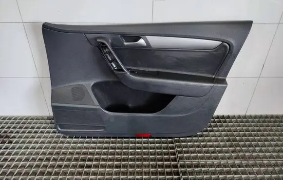 Volkswagen PASSAT B7 Coupe rear side trim panel 