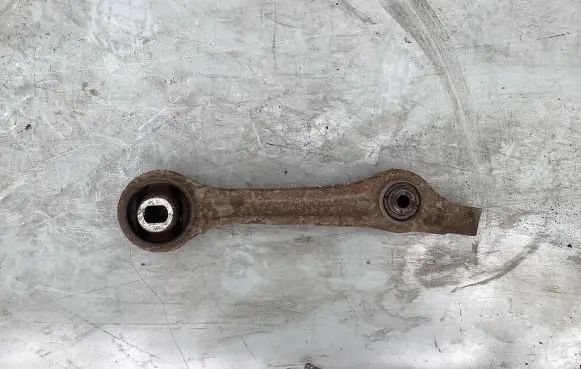 Chrysler 300 - 300C Front lower control arm/wishbone