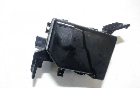 Suzuki Swift I Fuse box set