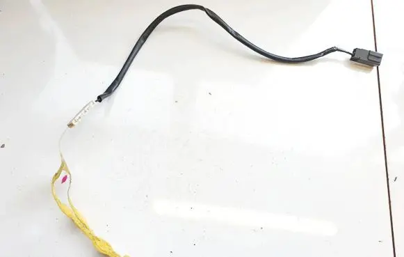 Mazda 5 Seat heating element 