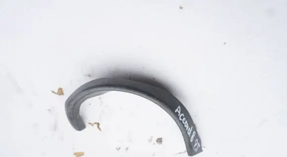 Front arch trim