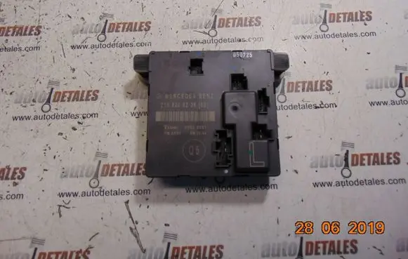 Mercedes-Benz CLS C219 Door control unit/module A2198200226