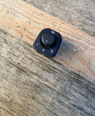 Volkswagen PASSAT B6 Wing mirror switch 1K0959565H