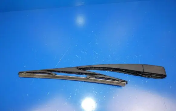 Hyundai ix35 Rear wiper blade arm 