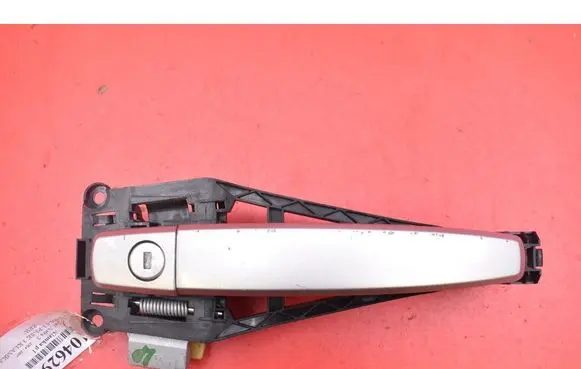 Opel Astra H Front door exterior handle 24463523