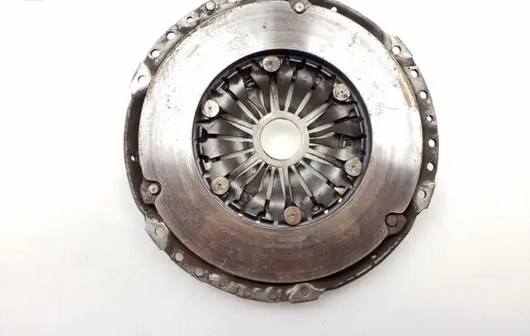 Volkswagen Golf V Pressure plate 03G141025F