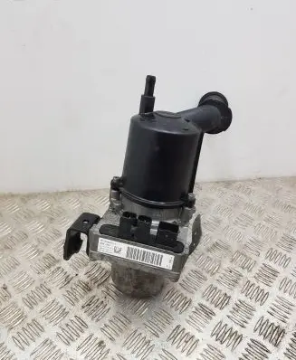 Citroen DS5 Power steering pump 9811789480