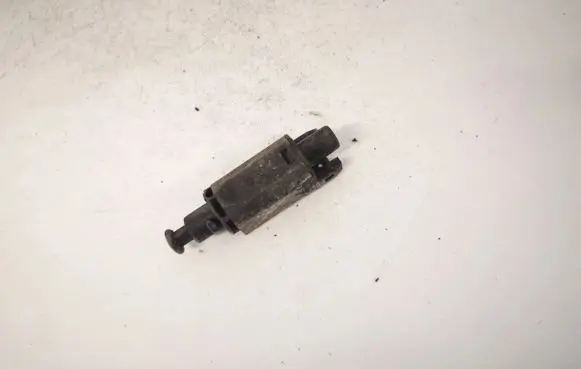 Volkswagen PASSAT B3 Brake pedal sensor switch 191945515