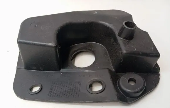 Maserati Levante Other interior part 670037010