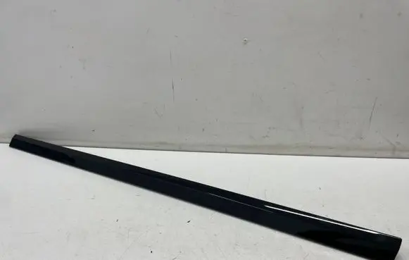 BMW X7 G07 Front door trim (molding) 7428668