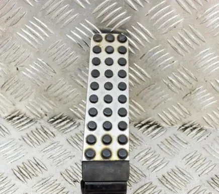 Mercedes-Benz SLK R170 Accelerator throttle pedal A1293010001