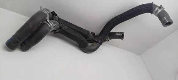 Toyota RAV 4 (XA30) Engine coolant pipe/hose