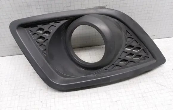 Ford Fiesta Front fog light trim/grill 6S6119952BCW
