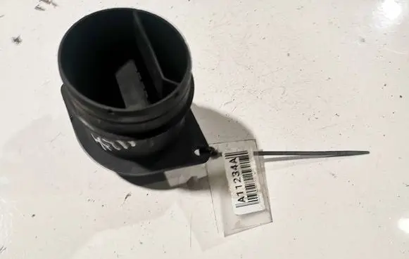 Volkswagen Cross Polo Mass air flow meter 81006132