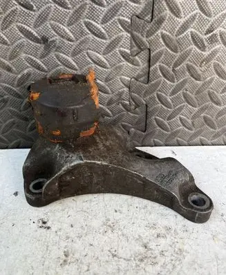 Audi A6 S6 C6 4F Engine mounting bracket 4F0199343F