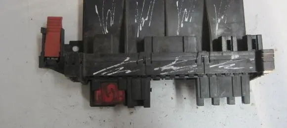 Mercedes-Benz S W220 Fuse box set 0025452201