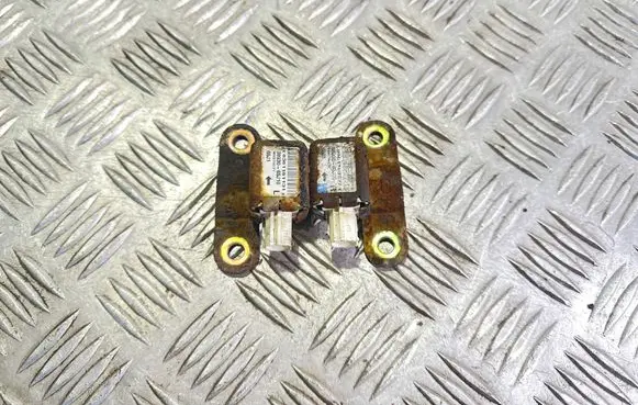 Suzuki Grand Vitara II Airbag deployment crash/impact sensor 3893065J00 3893065J10