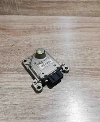 Mercedes-Benz E W210 ESP acceleration yaw rate sensor 0005426518 0265005200