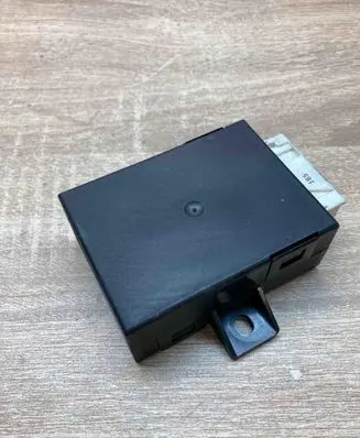 BMW 7 E38 Steering rack control module 8352494 55892110