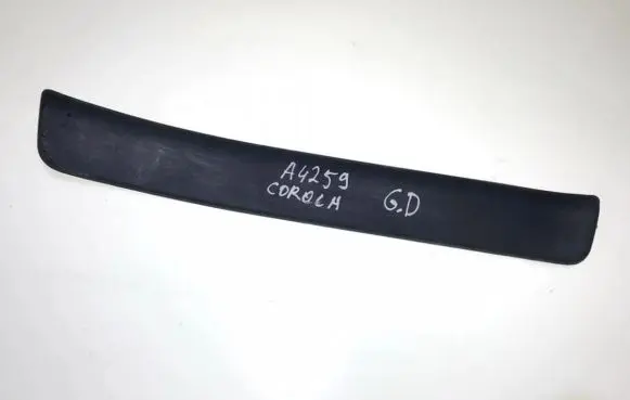Toyota Corolla E120 E130 Rear sill trim cover 6791502020 67915-02020